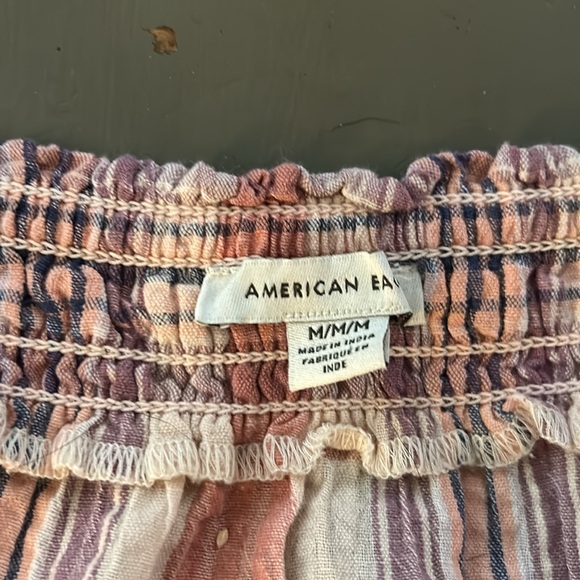 American eagle plaid crop. Size M. Pink and Purple plaid. - Picture 3 of 3
